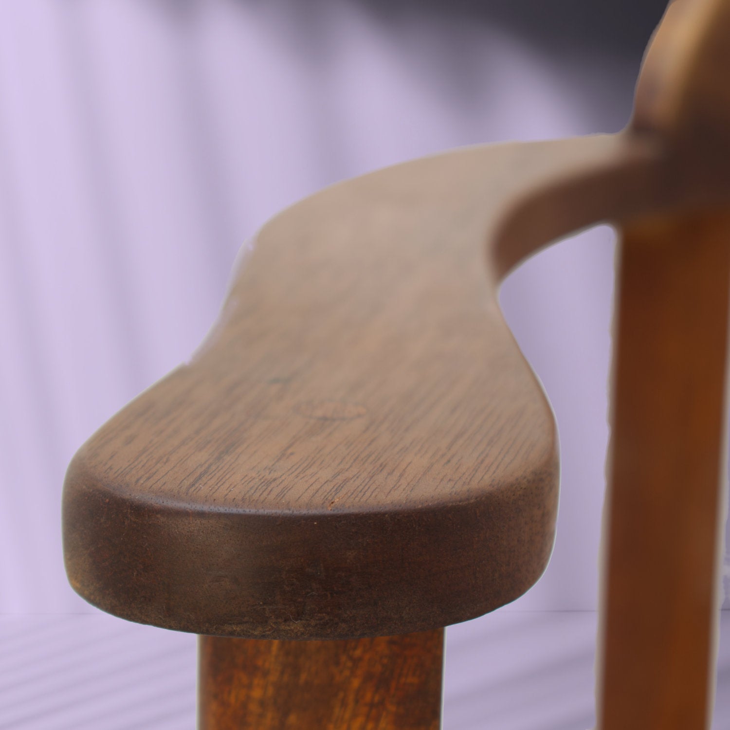 Ibis Half-round Chair
